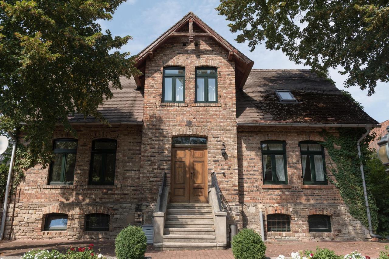 Hotel Schloss Teutschenthal ภายนอก รูปภาพ