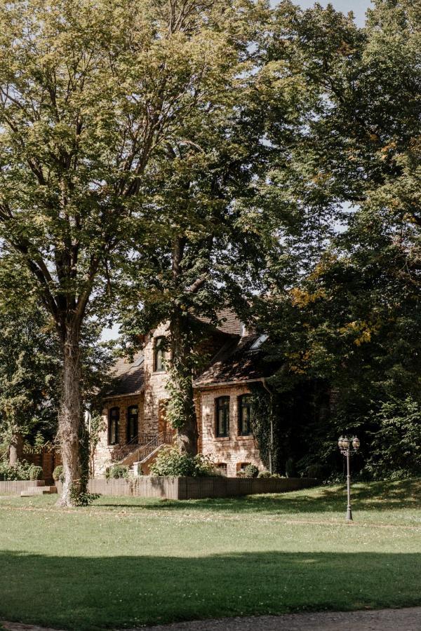 Hotel Schloss Teutschenthal ภายนอก รูปภาพ
